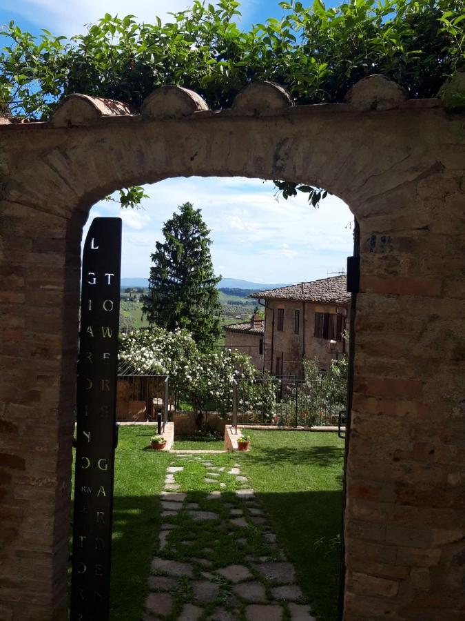 The Tower'S Garden Appartement San Gimignano Buitenkant foto