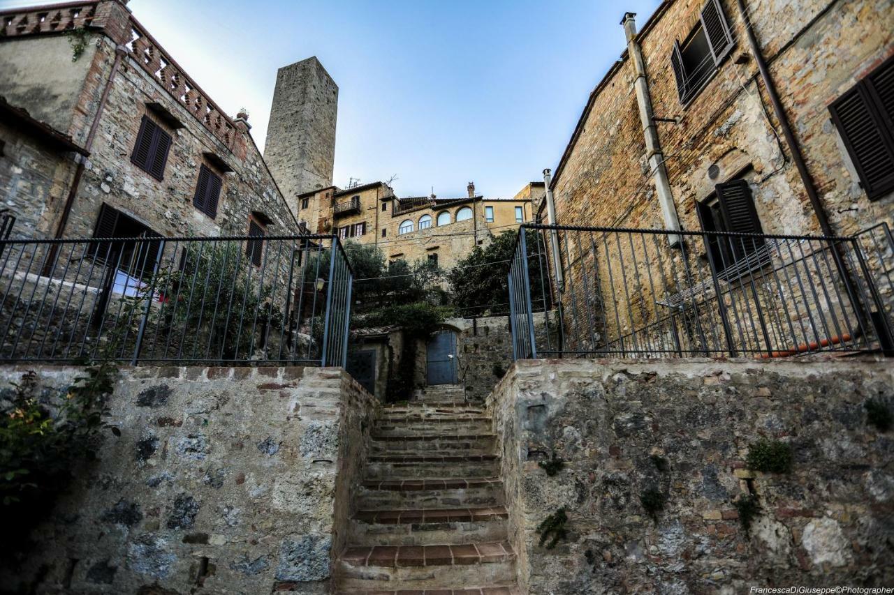 The Tower'S Garden Appartement San Gimignano Buitenkant foto